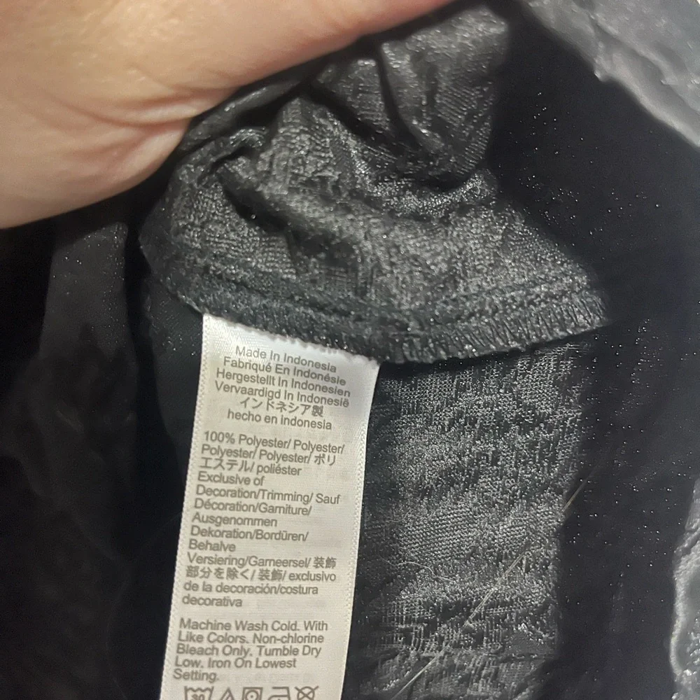 Elegant Black‎ Textured Women's Top